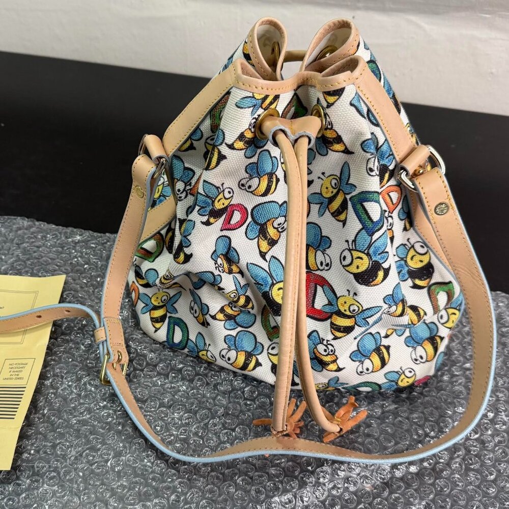 Dooney & Bourke D and  Bumble Bee leather drawstring shoulder Bucket bag Purse